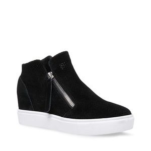 Steve Madden Black Suede Caliber Zipper Up Shoes